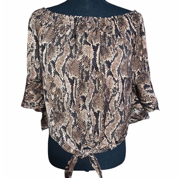 Express Top  - Picture 4 of 9